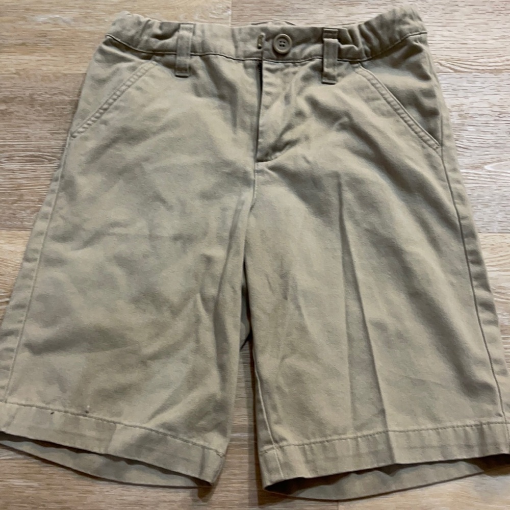 Boy khaki shorts